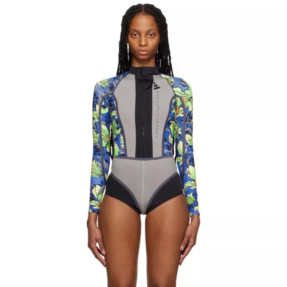 ADIDAS BY STELLA MCCARTNEY
Gray Bonded One-Piece Swimsuit size Medium